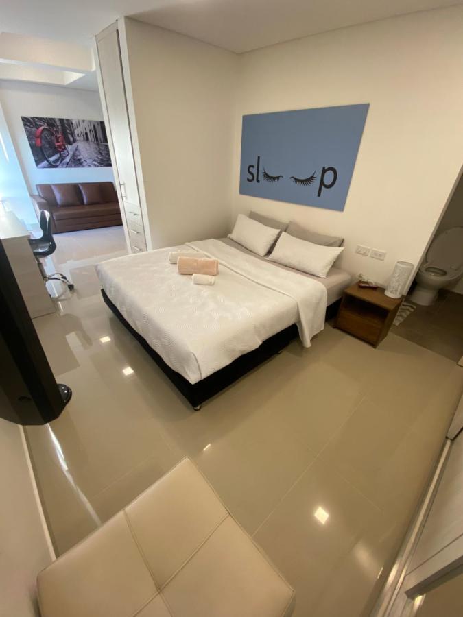 Apartasuite Moderna - En El Corazon Del Poblado Medellín Buitenkant foto