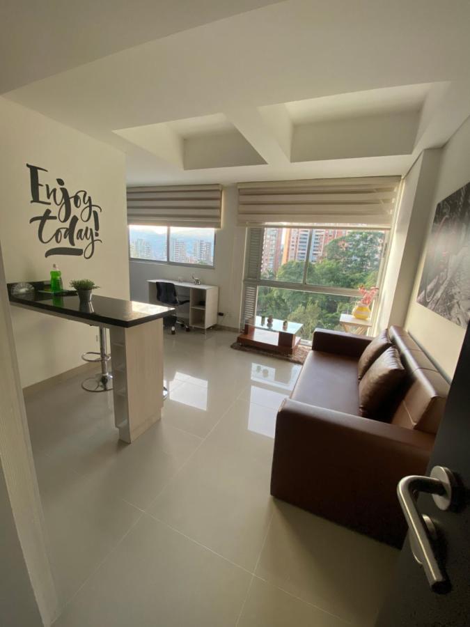 Apartasuite Moderna - En El Corazon Del Poblado Medellín Buitenkant foto