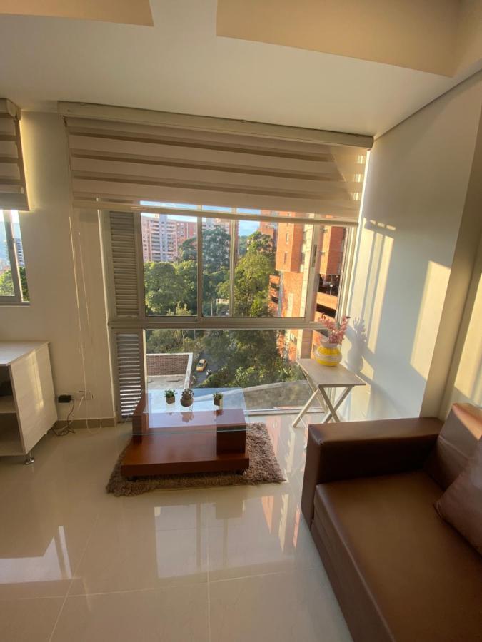 Apartasuite Moderna - En El Corazon Del Poblado Medellín Buitenkant foto